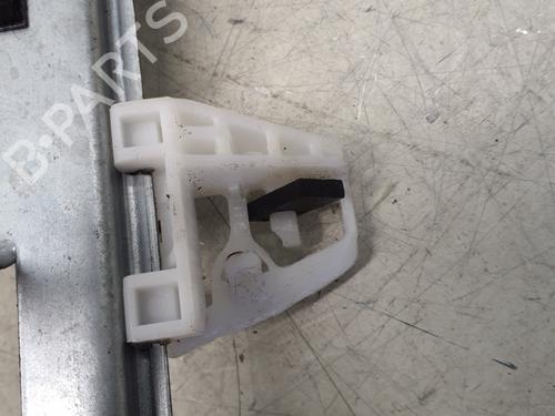 Used Front right window mechanism Front right window mechanism RENAULT MEGANE II (BM0/1_, CM0/1_) 2.0 16V (BM0U, CM0U) (135 hp) 29368177 29368177