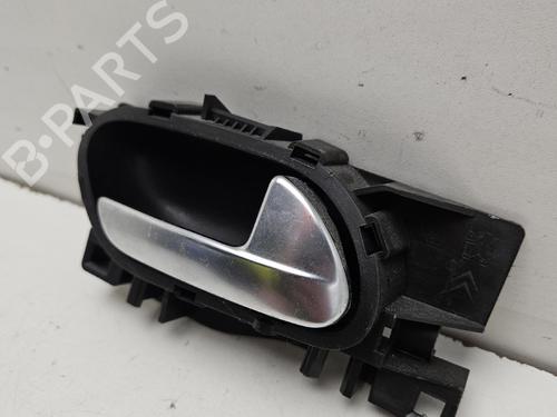 Used Front right interior door handle Front right interior door handle PEUGEOT 208 I (CA_, CC_) 1.2 VTI 82 (82 hp) 40258177 40258177