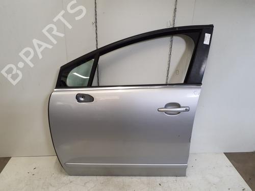 Used Left front door PEUGEOT 5008 (0U_, 0E_) 1.6 HDi (112 hp) 29363484