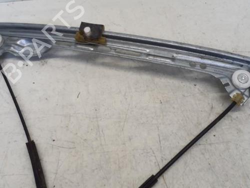 Rudehejsemekanisme Højre foran RENAULT MEGANE IV Hatchback (B9A/M/N_) 1.5 dCi 110 (B9A3) (110 hp) 29369626