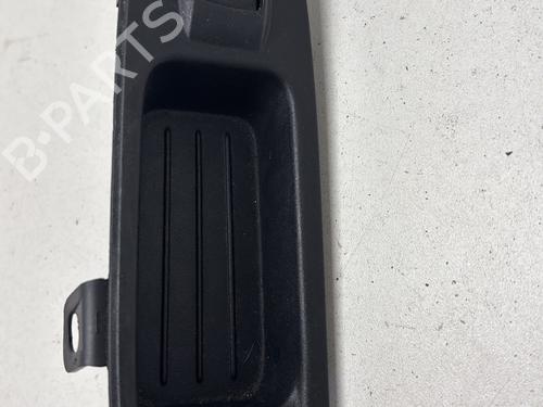 Used Right front window switch Right front window switch FORD FOCUS III 1.6 TDCi (115 hp) 31957370 31957370