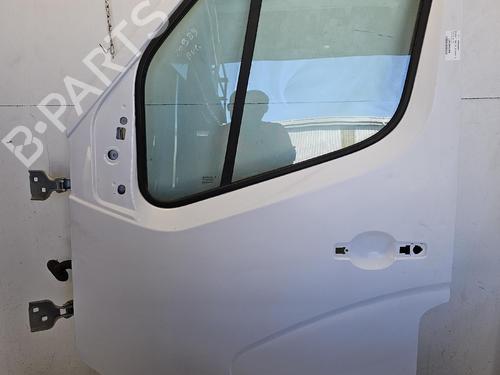 Used Left front door Left front door 39478282 39478282