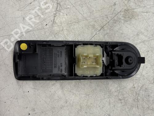 Used Left front window switch Left front window switch RENAULT CLIO IV (BH_) 1.5 dCi 75 (75 hp) 29363681 29363681