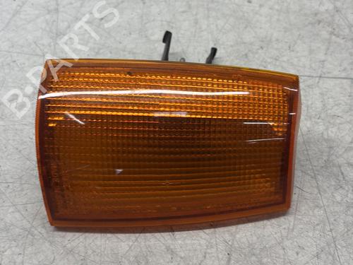 Blinklys fortil højre RENAULT 9 (L42_) 1.4 (L422, L42C) (60 hp) 31957153