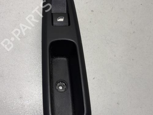 Used Right rear window switch PEUGEOT 5008 (0U_, 0E_) 1.6 16V (120 hp) 31957350