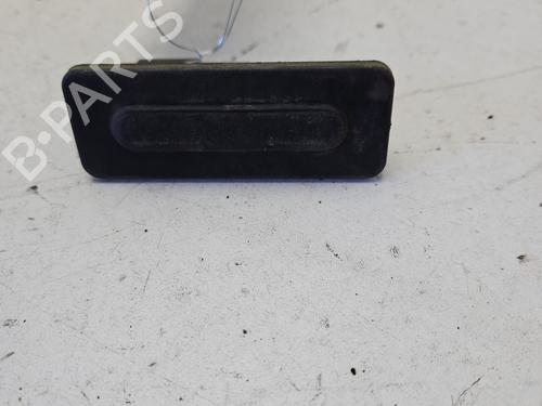 Used Tailgate handle Tailgate handle PEUGEOT 208 I (CA_, CC_) 1.6 HDi (92 hp) 33420975 33420975