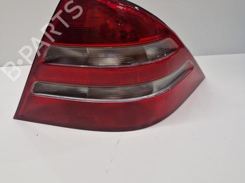 Used Right taillight MERCEDES-BENZ S-CLASS (W220, V220) S 320 CDI (220.026, 220.126) (197 hp) 29366801