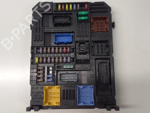 Used Fuse box PEUGEOT 5008 II (MC_, MJ_, MR_, M4_) 2.0 BlueHDi 180 (MJEHZW, MJEHZR, MJEHZP) (177 hp) 29366735