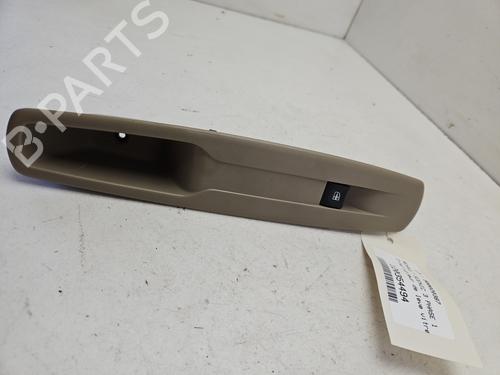 Used Right front window switch Right front window switch RENAULT SCÉNIC III (JZ0/1_) 1.9 dCi (JZ0J, JZ1J, JZ1K, JZ1S) (131 hp) 32062121 32062121