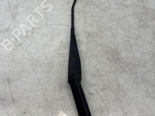 Used Front windshield wiper arm FORD FIESTA VI (CB1, CCN) 1.4 (97 hp) 31957121