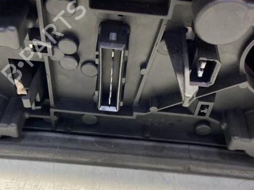 Fanale posteriore sinistro PEUGEOT 306 Hatchback (7A, 7C, N3, N5) 1.6 (89 hp) 29369701