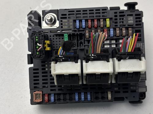 Fuse box CITROËN C4 Picasso II 1.6 BlueHDi 120 | BP30059046E1