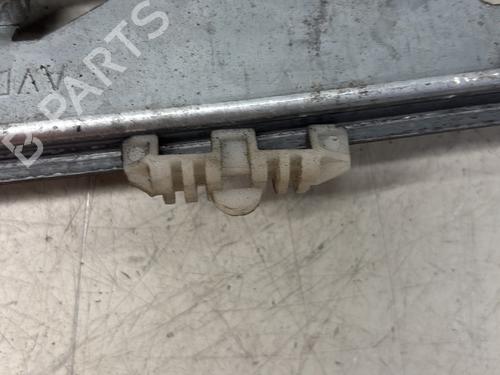 Vindusheismekanisme høyre foran PEUGEOT 306 Hatchback (7A, 7C, N3, N5) 2.0 HDI 90 | BP29364774C23 