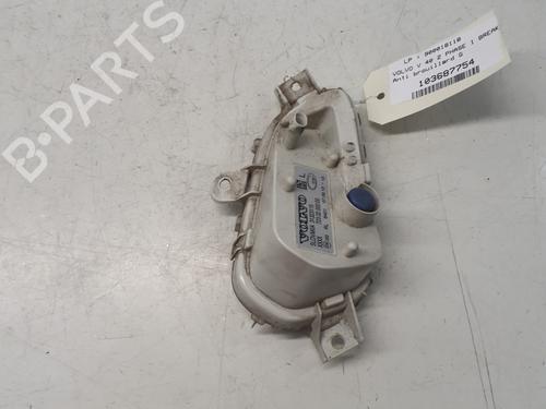 left-front-fog-light-volvo-v40-hatchback-525-2012-2013-2014-2015-2016-2017-2018-2019-29368266 main image