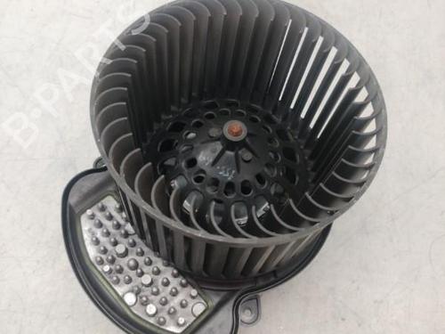 Heater blower motor RENAULT MEGANE IV Hatchback (B9A/M/N_) 1.5 dCi 110 (B9A3) | BP29367538M62