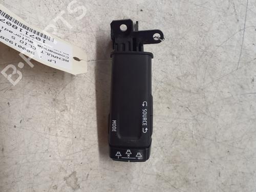 Used Switch RENAULT CLIO V (B7_) 1.6 E-TECH 140 (B7MU) (140 hp) 29367943