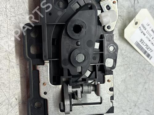 Used Front left interior door handle HONDA CIVIC VIII Hatchback (FN, FK) 2.2 CTDi (FK3) (140 hp) 29367075
