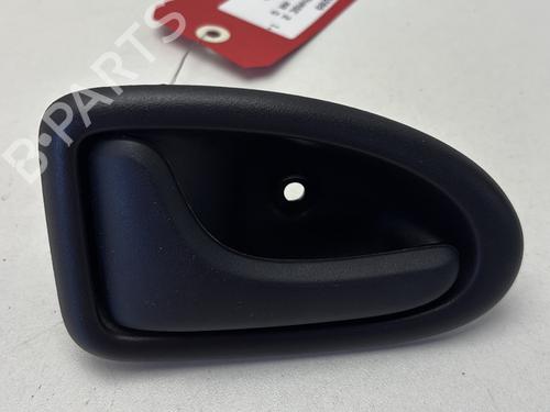 Used Rear left interior door handle RENAULT CLIO II (BB_, CB_) 1.4 16V (B/CB0P, BB13) (98 hp) 31957214