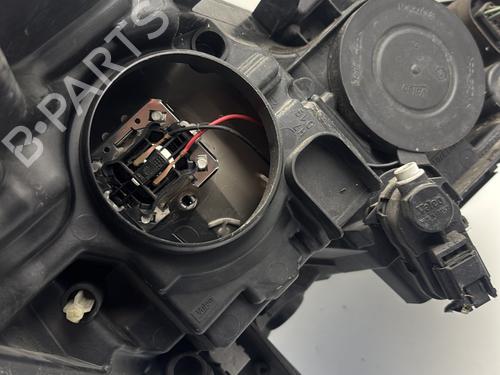 Left headlight PEUGEOT 5008 (0U_, 0E_) 1.6 HDi | BP29364965C28 