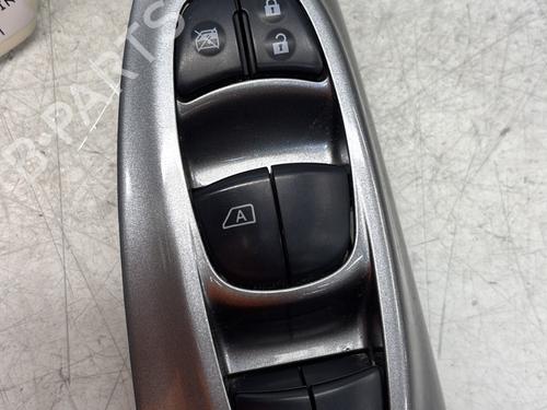 Used Left front window switch Left front window switch NISSAN JUKE (F15) 1.5 dCi (110 hp) 29365678 29365678