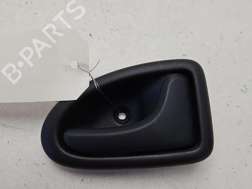 front-right-interior-door-handle-renault-clio-ii-bb_-cb_-1998-1999-2000-2001-2002-2003-2004-2005-2006-2007-2008-2009-2010-2011-2012-2013-2014-2015-2016-32272941 main image