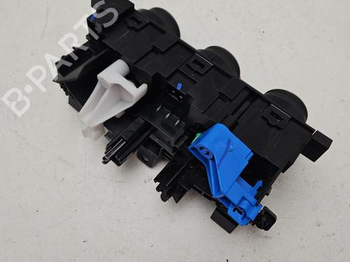 Used Climate control Climate control RENAULT KANGOO III Box Body/MPV 1.5 Blue dCi 115 (FJAC) (116 hp) 31610636 31610636