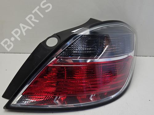right-taillight-opel-astra-h-a04-2004-2005-2006-2007-2008-2009-2010-2011-2012-2013-2014-31847595 main image