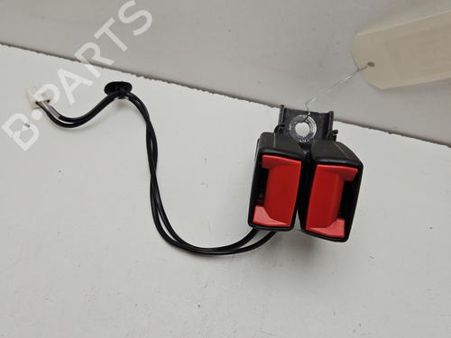 Used Seat buckle PEUGEOT 308 II (LB_, LP_, LW_, LH_, L3_) 1.2 THP 110 (110 hp) 30790640