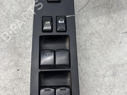 Used Left front window switch NISSAN X-TRAIL II (T31) 2.0 dCi 4x4 (150 hp) 29361905
