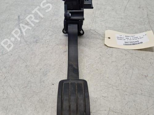 Used Pedal Pedal PEUGEOT 308 II (LB_, LP_, LW_, LH_, L3_) 1.6 BlueHDi 120 (120 hp) 29367360 29367360