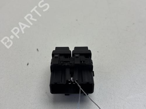Used Left front window switch Left front window switch RENAULT KANGOO / GRAND KANGOO II (KW0/1_) 1.5 dCi 90 (KW05, KW08, KW0G, KW11) (90 hp) 30307073 30307073