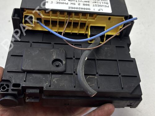 Fuse box PEUGEOT 308 SW II (LC_, LJ_, LR_, LX_, L4_) 1.6 BlueHDi 120 | BP30082498E1 