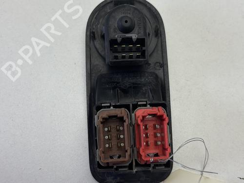 Left front window switch RENAULT MASTER II Van (FD) 2.5 dCi (FD02) | BP29361821I27 