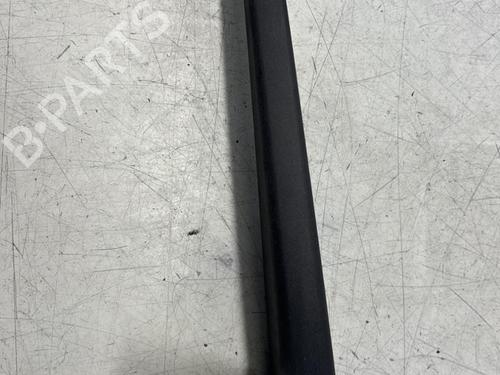 Bras d'essuie-glace arrière PEUGEOT 207 (WA_, WC_) 1.4 HDi (68 hp) 30658643