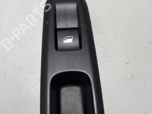 Used Left rear window switch Left rear window switch PEUGEOT 5008 (0U_, 0E_) 1.6 16V (120 hp) 31957353 31957353