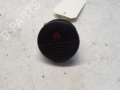 Used Warning switch NISSAN X-TRAIL I (T30) 2.2 Di 4x4 (114 hp) 29366207