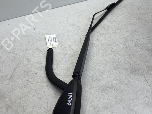 Used Front windshield wiper arm RENAULT SCÉNIC II (JM0/1_) 1.9 dCi (JM0G, JM12, JM1G, JM2C) (120 hp) 29364563