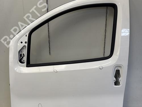 Used Left front door FIAT QUBO (225_) 1.3 D Multijet (225CXB1A, 225AXB1A, 225CXB11, 225AXB11,... (75 hp) 29361939