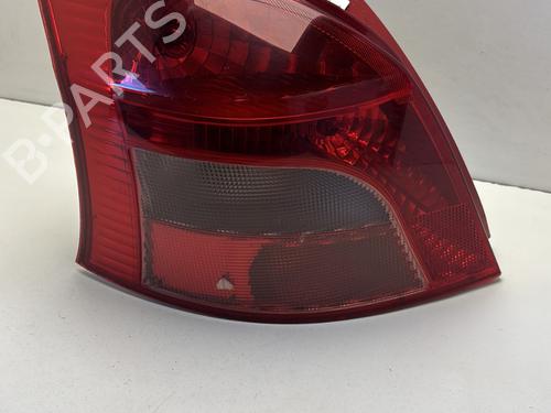 Used Left taillight TOYOTA YARIS (_P9_) 1.4 D-4D (NLP90_, NLP90R) (90 hp) 29411870