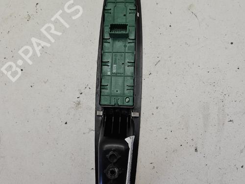Raamschakelaar links voor Raamschakelaar links voor RENAULT MEGANE III Grandtour (KZ0/1) 1.5 dCi (KZ09, KZ0D, KZ1G, KZ29, KZ14, KZ1W, KZ10, KZ1F,... (110 hp) 37453238 37453238