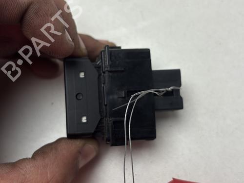 Used Switch Switch RENAULT KOLEOS I (HY_) 2.0 dCi 4x4 (HY0K) (150 hp) 34108898 34108898