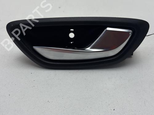 rear-right-interior-door-handle-renault-megane-iv-grandtour-k9amn_-2016-31957309 main image