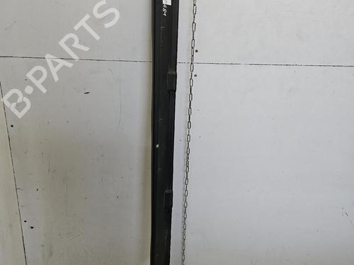 Used Right sideskirt Right sideskirt 38561170 38561170