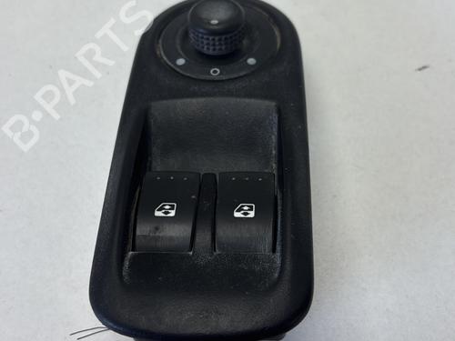 Left front window switch RENAULT MASTER II Van (FD) 2.5 dCi (FD02) | BP29361821I27 