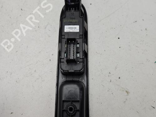 Used Left front window switch Left front window switch PEUGEOT 207 (WA_, WC_) 1.4 HDi (68 hp) 33631184 33631184