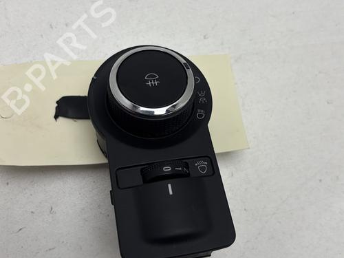 Used Headlight switch CHEVROLET AVEO Saloon (T300) 1.2 (86 hp) 30198694