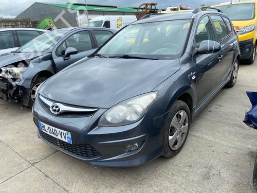 Brugte HYUNDAI i30 Estate (FD) 1.6 CRDi 4817681