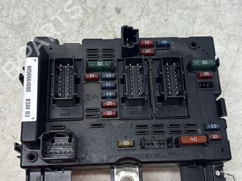 Used Fuse box PEUGEOT 206 CC (2D) 1.6 16V (2DNFUF, 2DNFUR) (109 hp) 29364668