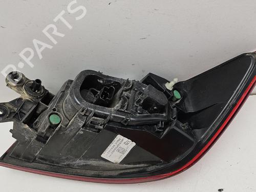 right-taillight-renault-clio-iv-bh_-2012-2013-2014-2015-2016-2017-2018-2019-2020-2021-37588125 main image