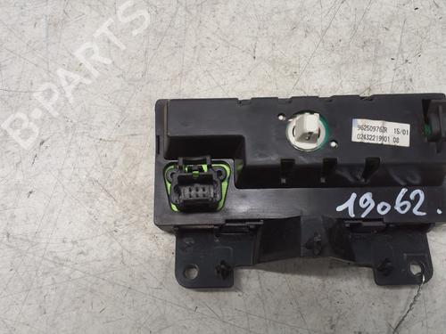 Display monitor PEUGEOT 206 Hatchback (2A/C) 2.0 HDI 90 | BP29363549C48 